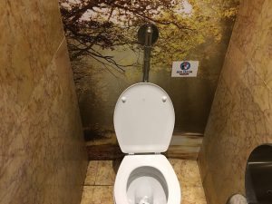 WC’s Nueva Condomina: Grandes baños, grandes descuidos.